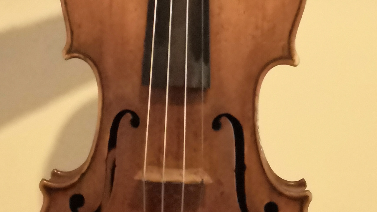 Ce sourd entendait l'infini