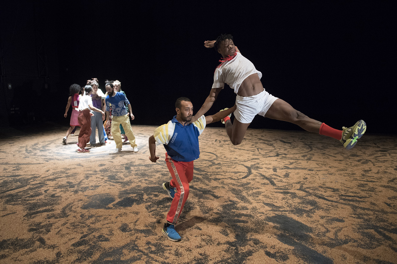 AKZAK, l'impatience d'une jeunesse reliée