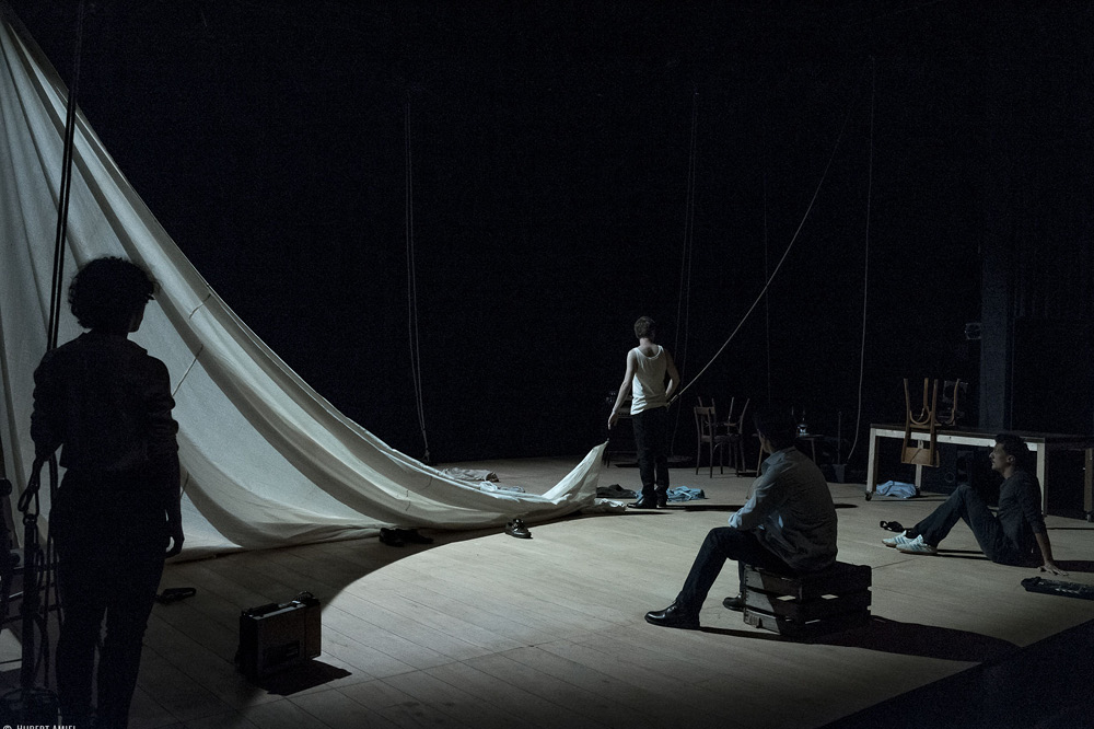 J'abandonne une partie de moi que j'adapte